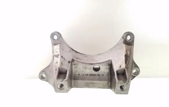 Mercedes-Benz E W212 Gearbox mounting bracket A2112420340