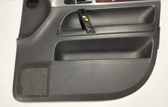 Volkswagen Touareg I Front door card panel trim 7L6867012BK 7L6971121J