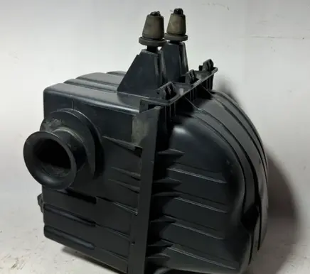 Ford Explorer Air filter box 44ZH1333 YL2U9643AA