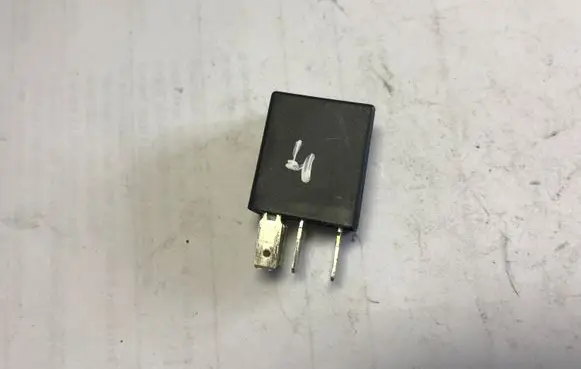 Renault Megane II Other relay 7700414484