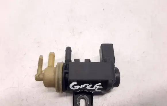 Volkswagen Golf VI Turbo solenoid valve 1K0906627B