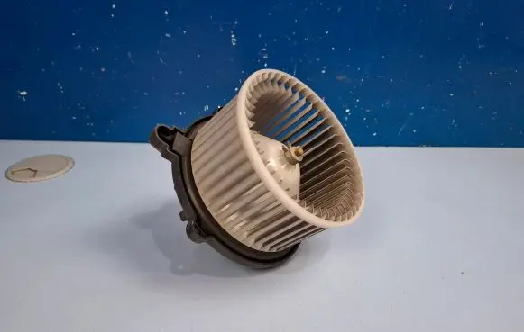 Heater fan/blower