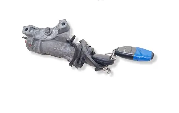 Volkswagen PASSAT B5 Ignition lock 4B0905851A