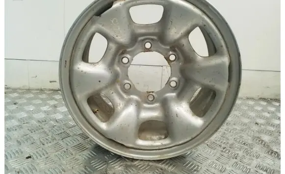 Toyota Hilux (AN10, AN20, AN30) R16 steel rim 