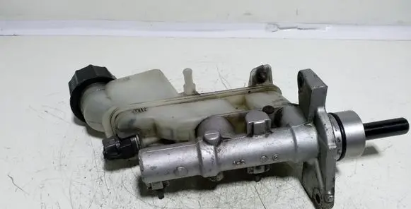 Mazda 6 Master brake cylinder