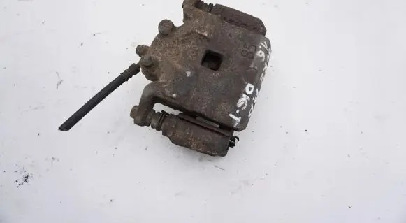 Nissan Juke I F15 Front brake caliper