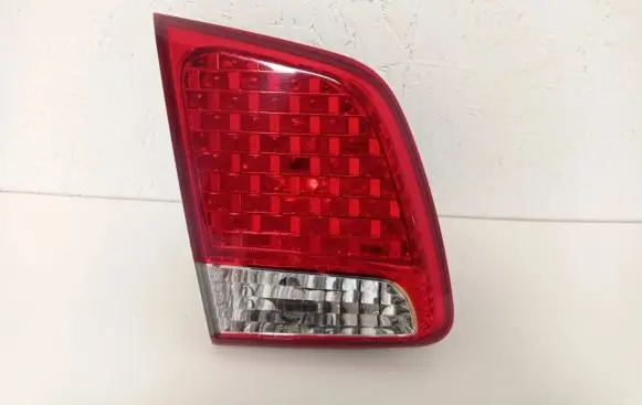 KIA Sorento Tailgate rear/tail lights