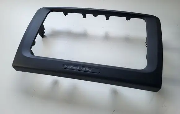 Skoda Superb B6 (3T) Radio/GPS head unit trim 
