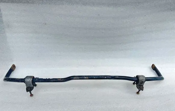 Volkswagen PASSAT B6 Front anti-roll bar/sway bar 1K0411333C