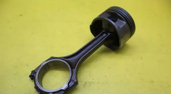 Audi A8 S8 D3 4E Piston with connecting rod