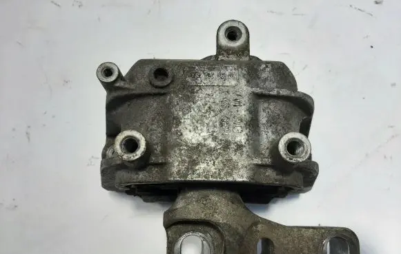 Volkswagen Golf VI Engine mount bracket 1K0199262CB