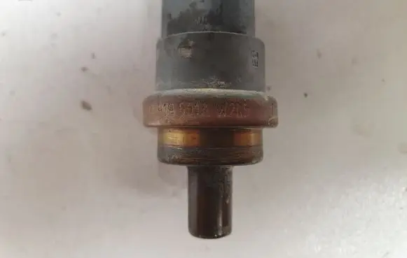 Volkswagen PASSAT B7 Coolant temperature sensor 919501A