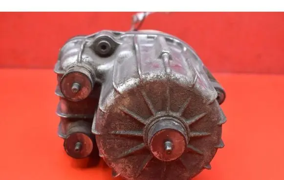 Opel Zafira B Power steering pump 13192897