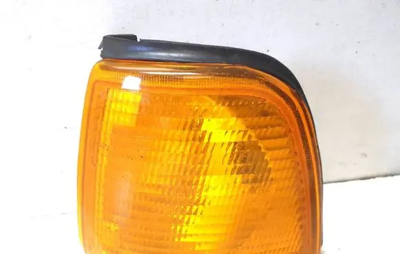 Audi 80 90 S2 B4 Front indicator light