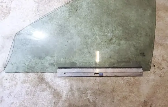 Opel Astra F Front door window glass four-door