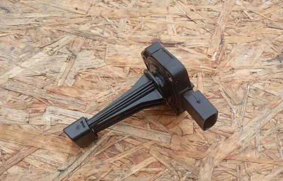 Hyundai i30 Oil level sensor 215902A100