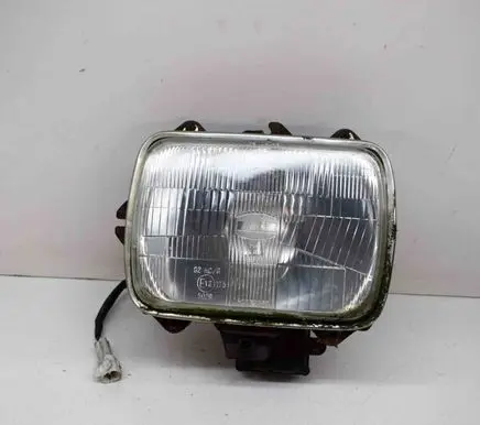Mitsubishi L200 Headlight/headlamp