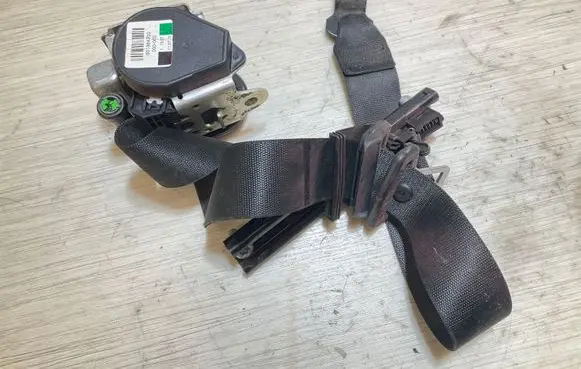 Mercedes-Benz Sprinter W906 Front seatbelt