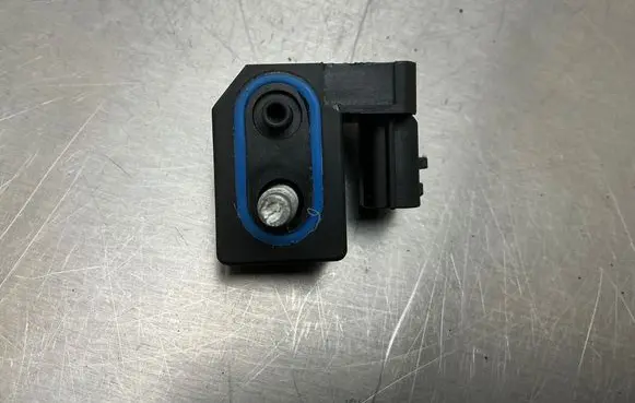 Renault Laguna III Airbag deployment crash/impact sensor 618289500A 988330001RB 10020AL702228