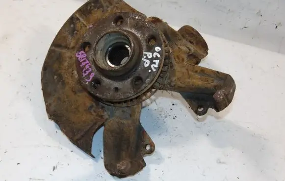 Skoda Octavia Mk1 (1U) Front wheel hub spindle knuckle 1J0407256AG 1J0407613G