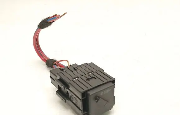 BMW 1 E81 E87 Other relay 6939890 6901469 61366901469