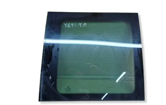 Skoda Yeti (5L) Rear side window 5L6845298E 20012012
