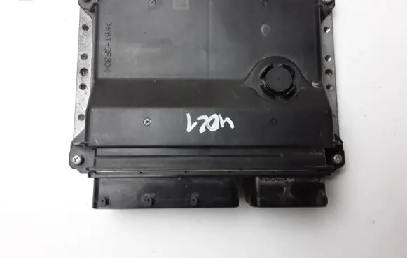 Toyota RAV 4 (XA40) Engine control unit/module 2759005001