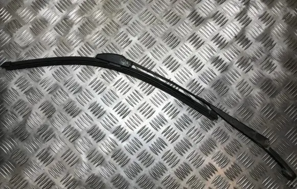 Fiat Punto (176) Front wiper blade arm