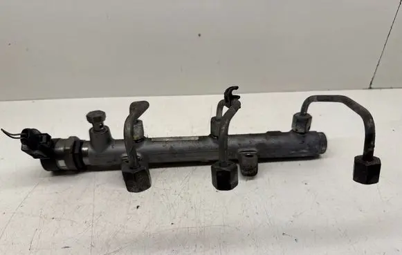 Audi A4 S4 B8 8K Fuel main line pipe 059130090AH