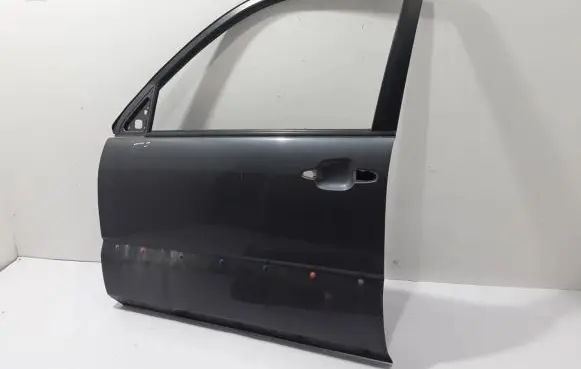 Toyota Land Cruiser (J120) Front door 6700260540