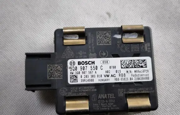 Volkswagen PASSAT B8 Distronic sensor radar 3Q0907550C