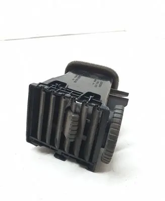 Nissan X-Trail T30 Dash center air vent grill 68750EQ000 E6475161