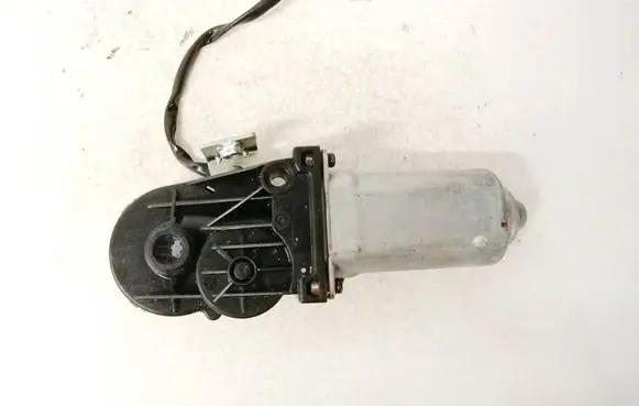 Hyundai Santa Fe Seat adjustment motor 88309CM300 88309-CM300