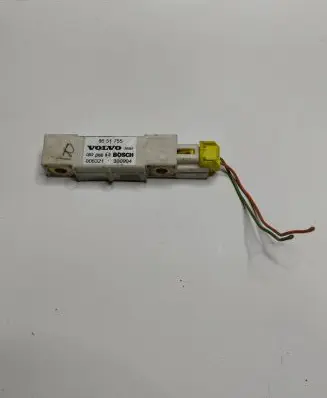 Volvo XC90 Airbag deployment crash/impact sensor 8651755 300904 006321