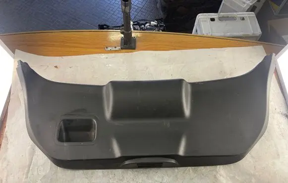 Ford Fiesta Tailgate/boot lid cover trim 8a61b40706a