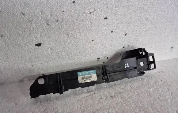 Alfa Romeo 159 Front bumper mounting bracket 60691361