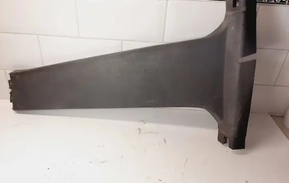 Ford Sierra Seat belt trim 87BBA24479BAW