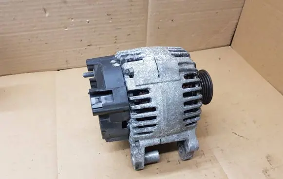 Volkswagen Eos Generator/alternator 03C903023B