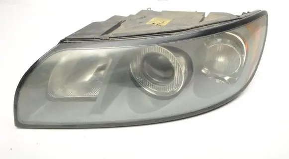 Volvo V50 Headlight/headlamp 30698885