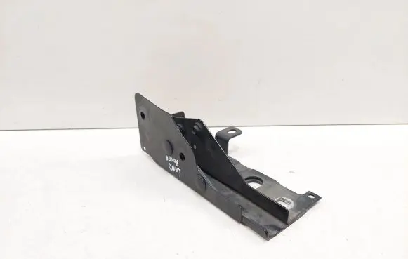 Land Rover Range Rover Sport L320 Radiator support slam panel bracket 09551