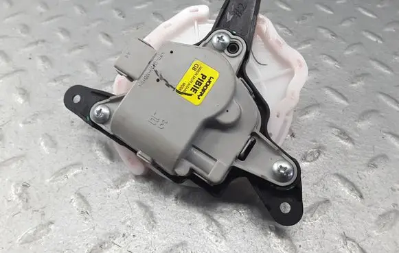 Hyundai i20 (BC3 BI3) Air flap motor/actuator 97149C8250