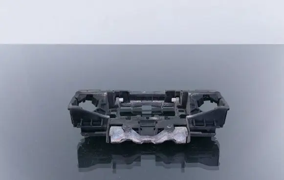 Rear door exterior handle/bracket