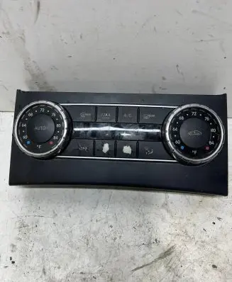 Mercedes-Benz C W204 Speedometer (instrument cluster) A2049004003 SW261000 HW3810
