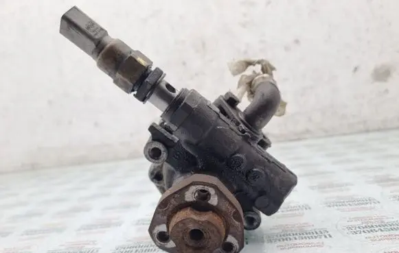 Audi A3 S3 8L Power steering pump