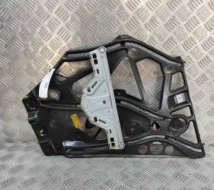 Mercedes-Benz CLK A208 C208 Front door window regulator with motor 522346