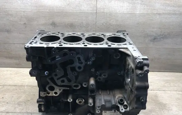 Mercedes-Benz E W213 Engine block R6540113600 654916 050715042E