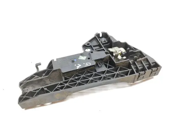 Rear door exterior handle/bracket