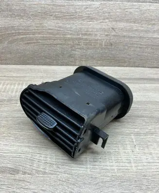 Mercedes-Benz A W168 Dashboard side air vent grill/cover trim 1688300154