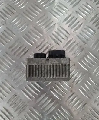 Opel Insignia A Glow plug pre-heat relay 55574293