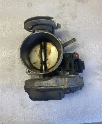 Audi A6 S6 C5 4B Throttle valve 078133063AK